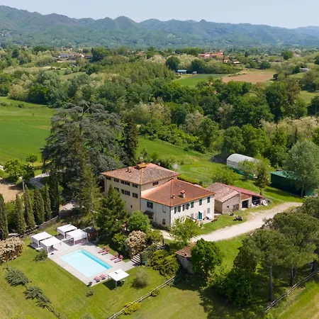 Villa La Topaia By Vacavilla